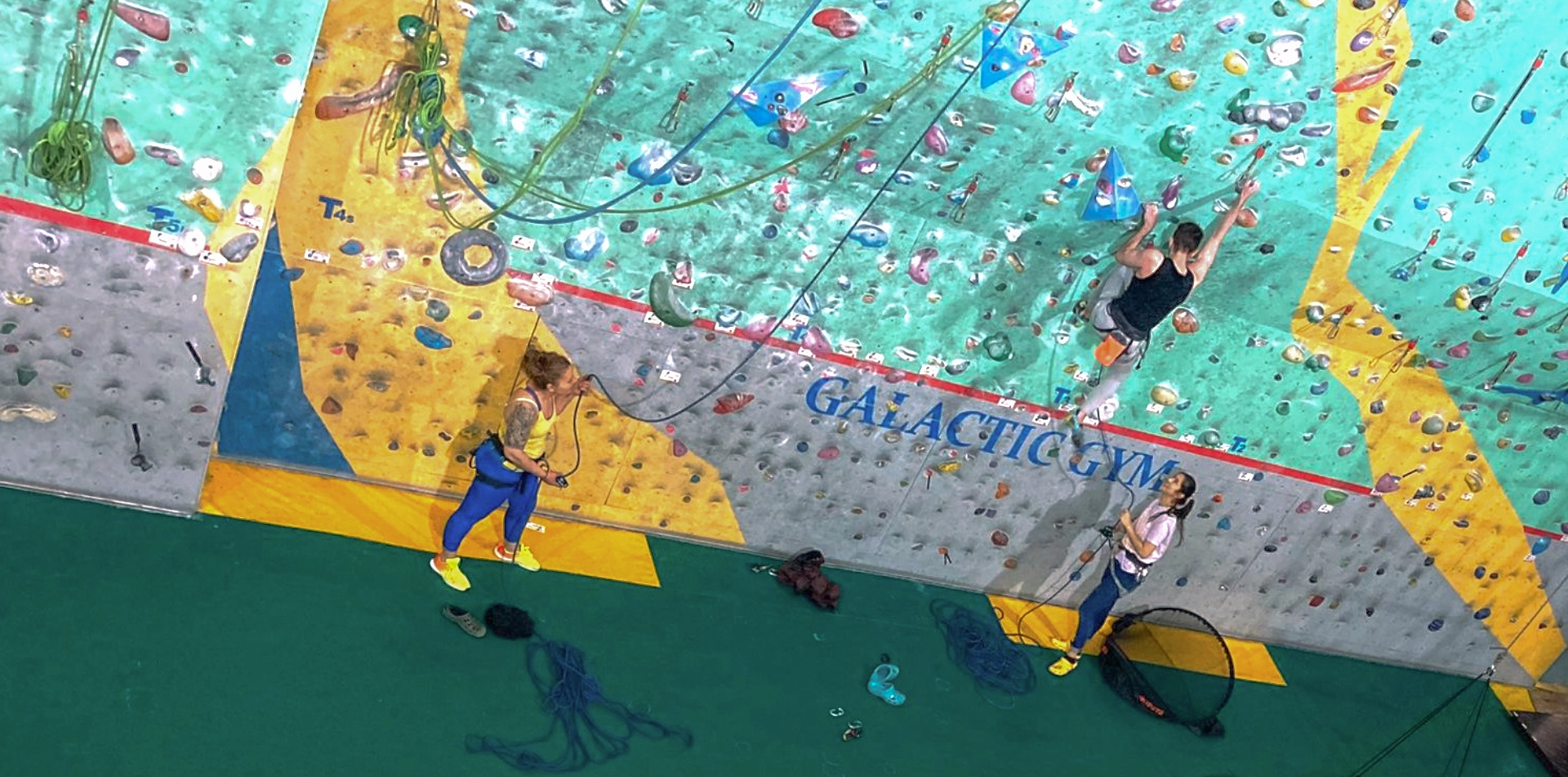 Escalada indoor in Bucuresti – de ce este cea mai sigura forma de ...